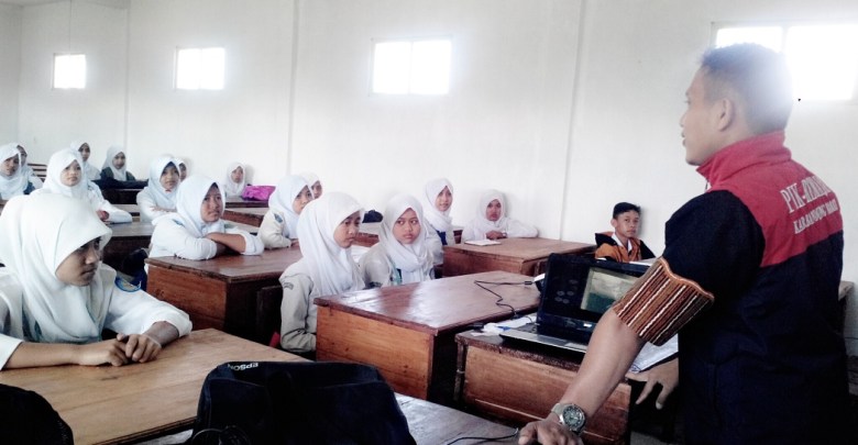 Kampanyekan Kesehatan Reproduksi di Sekolah