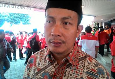 Larang Bawa Smartphone ke Bilik Suara Larang Bawa Smartphone ke Bilik Suara