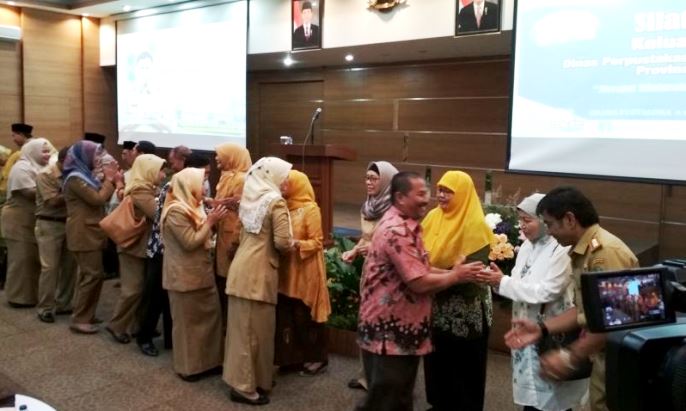 Mampu Tingkatkan Kinerja Pegawai halal bihalal Dispusipda jabar
