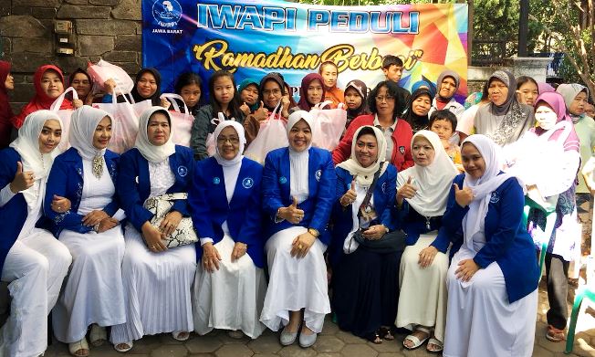 Iwapi Berbagi untuk Kaum Dhuafa Iwapi Berbagi untuk Kaum Dhuafa