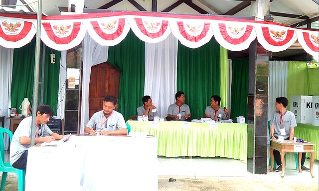 TPS Seperti Tenda Pernikahan tps-ala-tenda-pernikahan