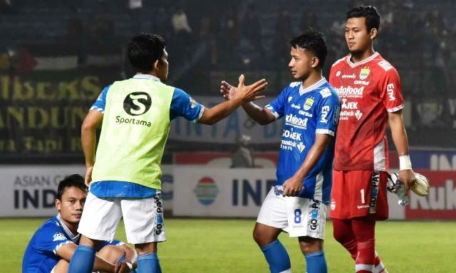 Gian Zola Ogah Larut Dalam Kesedihan