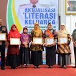 Aktualitasi Literasi Berdayakan Perpustakaan Keluarga