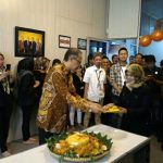 Kacab BPR Kerta Raharja Hanya Lulus SMA