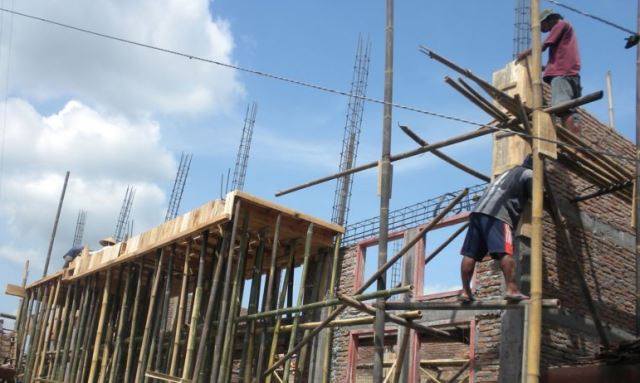 Tenaga Kontruksi Belum Disertifikasi