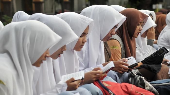 Padukan Pendidikan Formal dan Agama