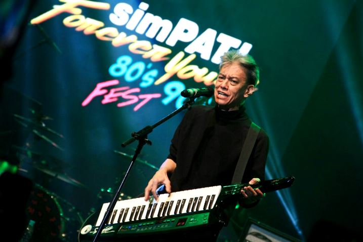 Lagu-lagunya Masih Melekat di Memori Fariz RM berkolaborasi dengan Java Jive