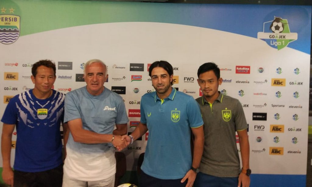 Lawan PSIS, Kesempatan Made Unjuk Gigi