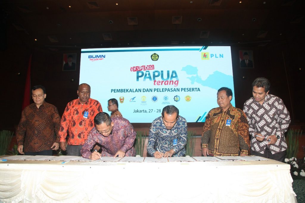 Wujudkan Papua Terang, PLN Gandeng 5 PTN, TNI AD dan LAPAN Wujudkan Papua Terang, PLN Gandeng 5 PTN, TNI AD dan LAPAN