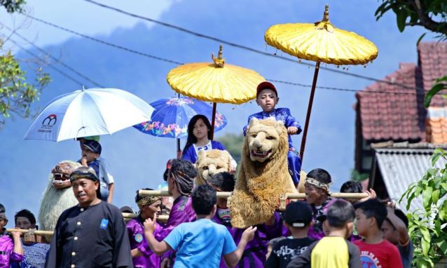 Lestarikan Seni Budaya Melalui Khitanan