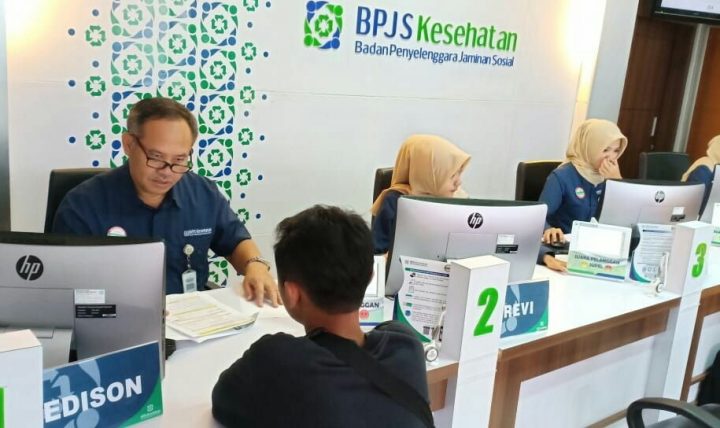Jajaran Pimpinan BPJS Kesehatan Layani Langsung Masyarakat
