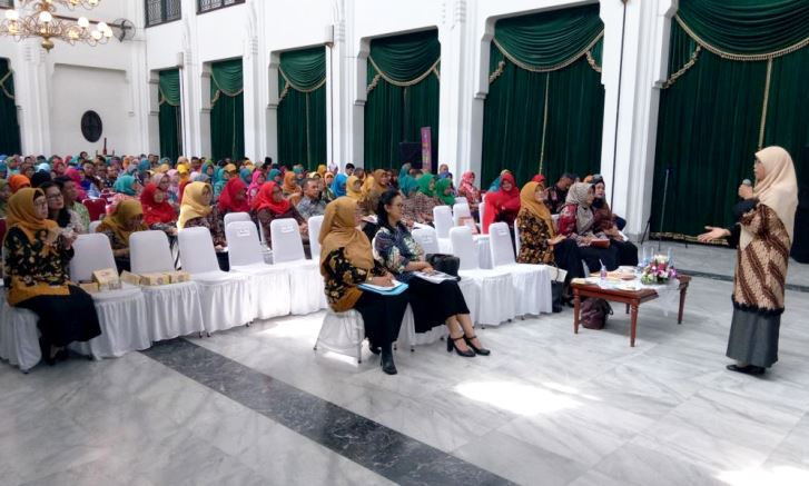 Jadikan Buku sebagai Media Informasi Utama