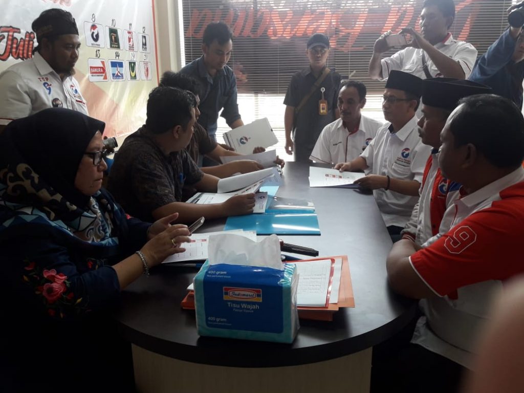 KPU Tunggu Tanggapan Warga KPU Tunggu Tanggapan Warga