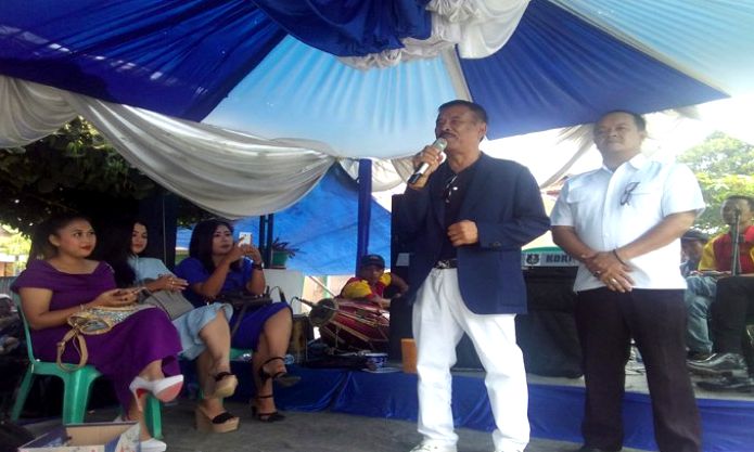 Kedekatan Manajer Persib H Umuh Muhtar dengan Warga Paseh Kidul