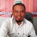 Kepala Desa Cigugur Kecamatan Pusakajaya H.Dayat