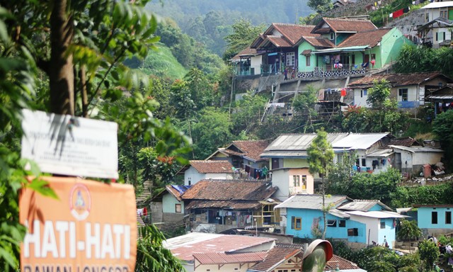 Tuntaskan Kawasan Kumuh di Kota Bandung