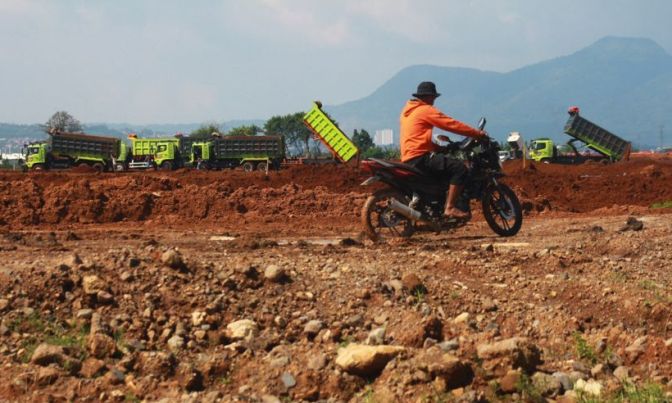 Tuding Wika Seperti Penjahat Tuding Wika Seperti Penjahat