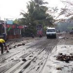 Gelombang Tinggi Hantam Pantai Selatan Bikin Panik