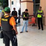 Gagalkan Bom Mobil Diserang Bom Panci