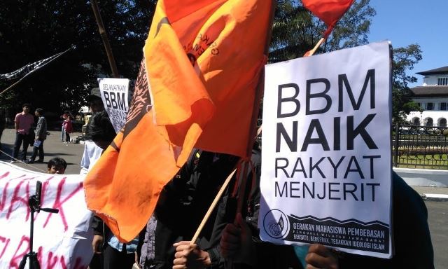 Mahasiswa: Tolak Kenaikan Harga BBM