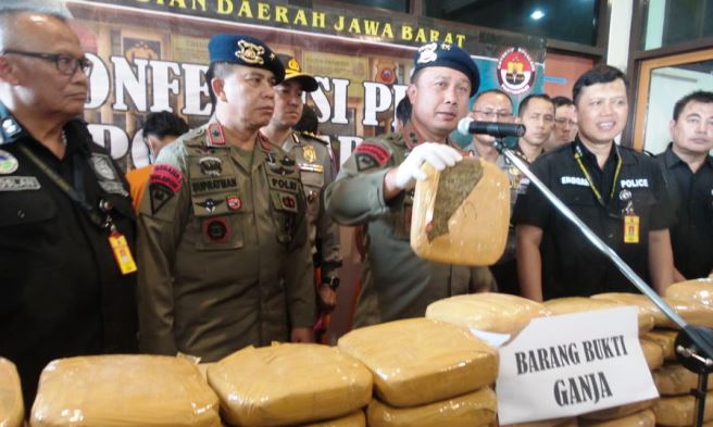 Polisi Bekuk Tiga Tersangka Pengedar ‘Kopi’