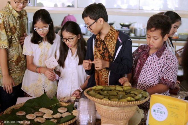 Gali Budaya Sunda Melalui Festival Literasi