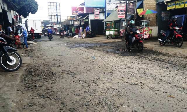 jalan-rusak-kbb