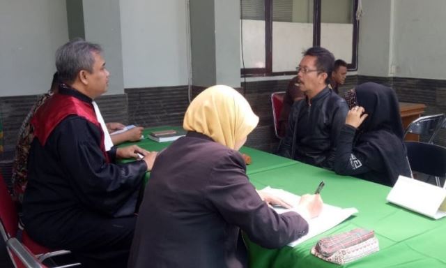 35 Pasangan Mesum Dirazia