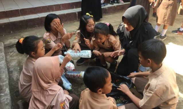 Ajari Anak Peduli Lingkungan Sejak Dini Ajari Anak Peduli Lingkungan Sejak Dini
