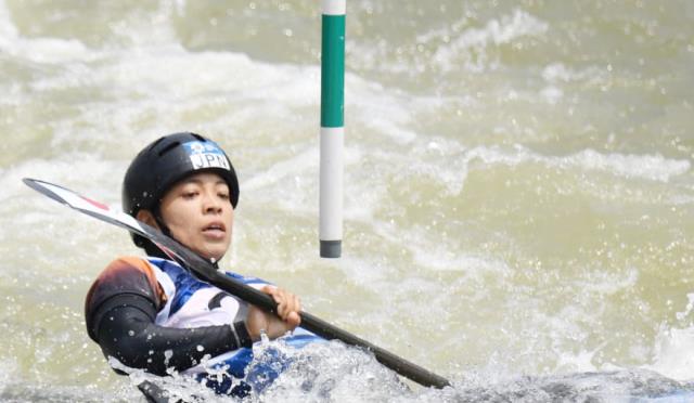 Aki Juara Kano Slalom Tunggal