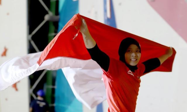Aries Rebut Emas ke-8 Indonesia
