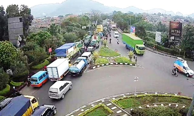 Angkutan Barang Masih Banyak Melanggar