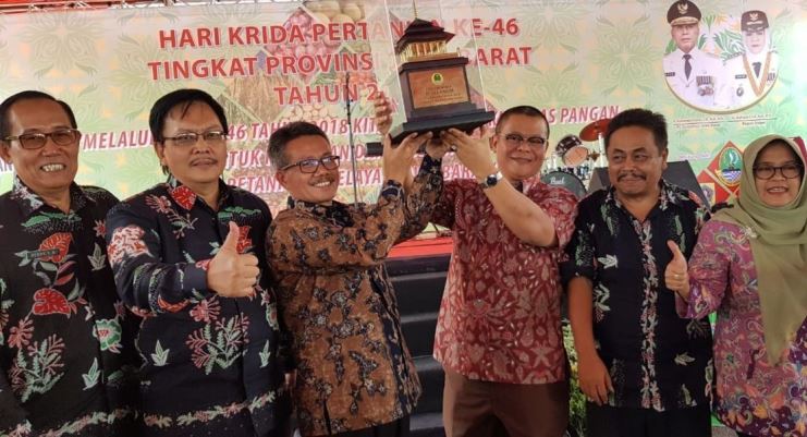 Pemkab Dapat 5 Penghargaan di HKP