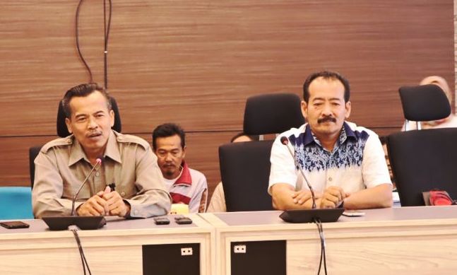 Honorer K2 Kembali Menuntut Hak Honorer K2 Kembali Menuntut Hak