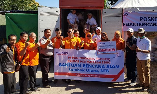 Kembali Serahkan Bantuan untuk Korban Gempa Lombok
