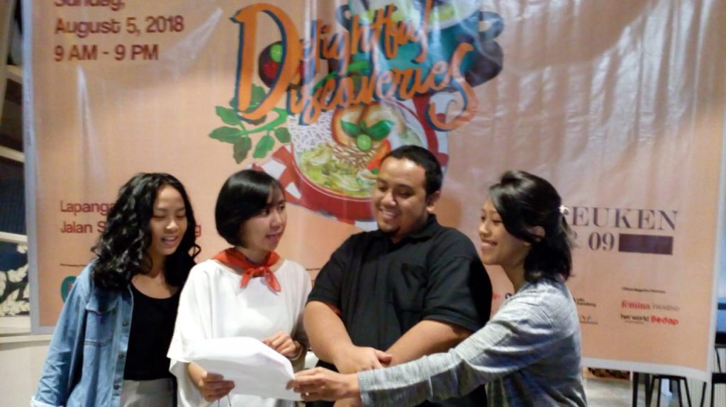 Hadirkan Nasi Goreng Rendang Ayam Geprek