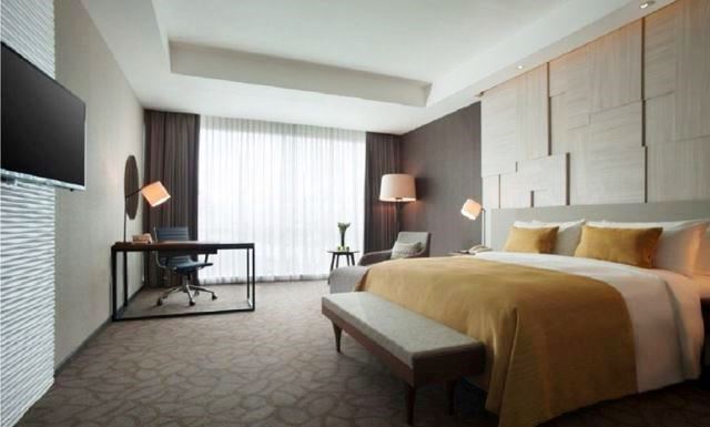 Crowne Plaza Sasar Pebisnis Traveller Crowne Plaza Sasar Pebisnis Traveller