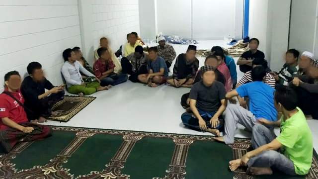 Digerebek Berhaji tanpa Visa Haji