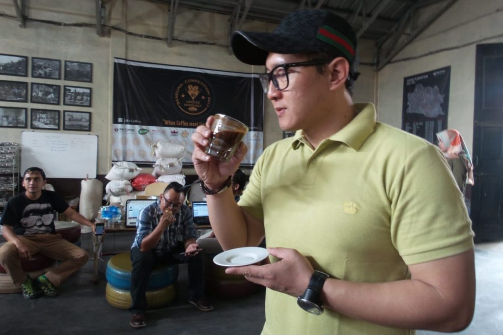 Vokalis Dygta Bandingkan Kopi Jabar dengan Emas, Ini Alasannya Vokalis Dygta Bandingkan Kopi Jabar dengan Emas, Ini Alasannya
