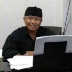 Ajarkan Setrika dan Pasang Kancing
