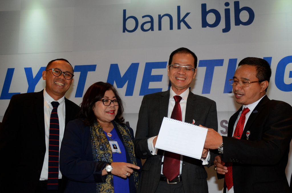 Laba Bersih bank bjb Tembus Rp 903 Miliar
