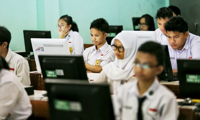 Ujian Tanpa Kertas, Bisa Hemat Miliaran Mendorong Pendidikan Sesuai Kebutuhan Zaman