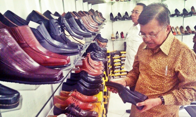 Omset Sepatu Cibaduyut Menurun