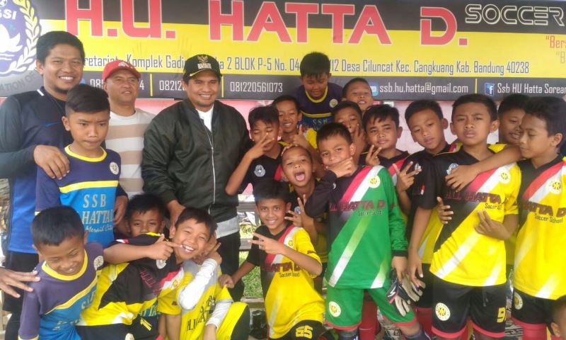 Dorong Persepakbolaan di Kabupaten Bandung, Wabup Kunjungi SSB HU Hatta Soreang Dorong Persepakbolaan di Kabupaten Bandung, Wabup Kunjungi SSB HU Hatta Soreang
