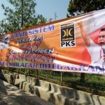 Hadi Pastikan Logo PKS Dicatut di Spanduk Berlogo HTI: "Jawa Barat Saatnya Khilafah Ditegakkan"