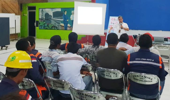 Sopir Tanki TBBM Balongan Dapat Sosialisasi Safety Driving