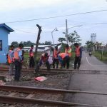 Kakek Diduga Tewas Terserepet Kereta Api