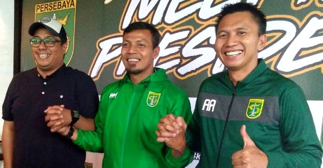 persebaya tunjuk bejo