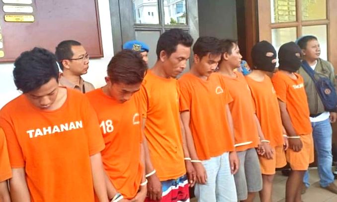 Polisi Tetapkan 8 Tersangka Pengeroyokan Suporter Persija 8 tersangka pengeroyokan