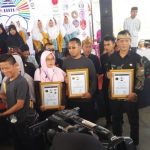 Relawan Jabar Bagikan 10.000 Nasi